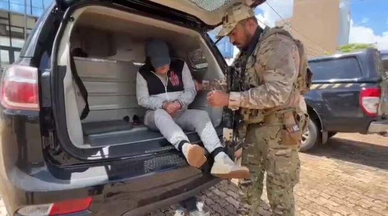 Suspeito de chefiar tráfico internacional com aviões e submarino é transferido pela PF para o TO