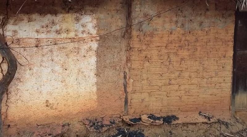 Homem não aceita término e coloca fogo em casa com mulher e quatro filhos dentro