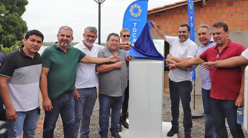 Wanderlei Barbosa celebra 33 anos de Esperantina inaugurando obras estruturais de R$ 17,7 milhões