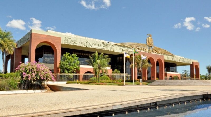 Wanderlei Barbosa sanciona Lei Orçamentária Anual; valor é de R$ 14,5 bi