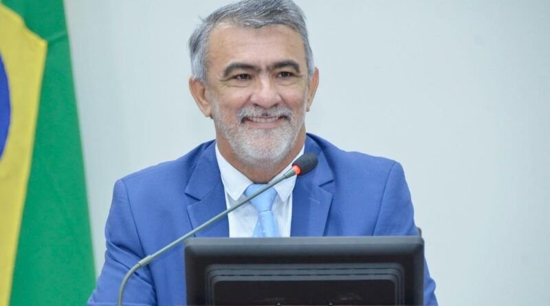 Em menos de um ano de gestão, Amélio lança concurso, inicia ampliação da Aleto e fortalece parcerias