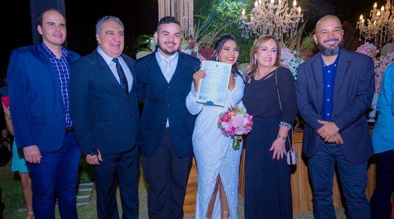 Governador em exercício, Laurez Moreira, prestigia casamento comunitário em Gurupi promovido pelo Instituto Gratidão em parceria com a Setas Tocantins