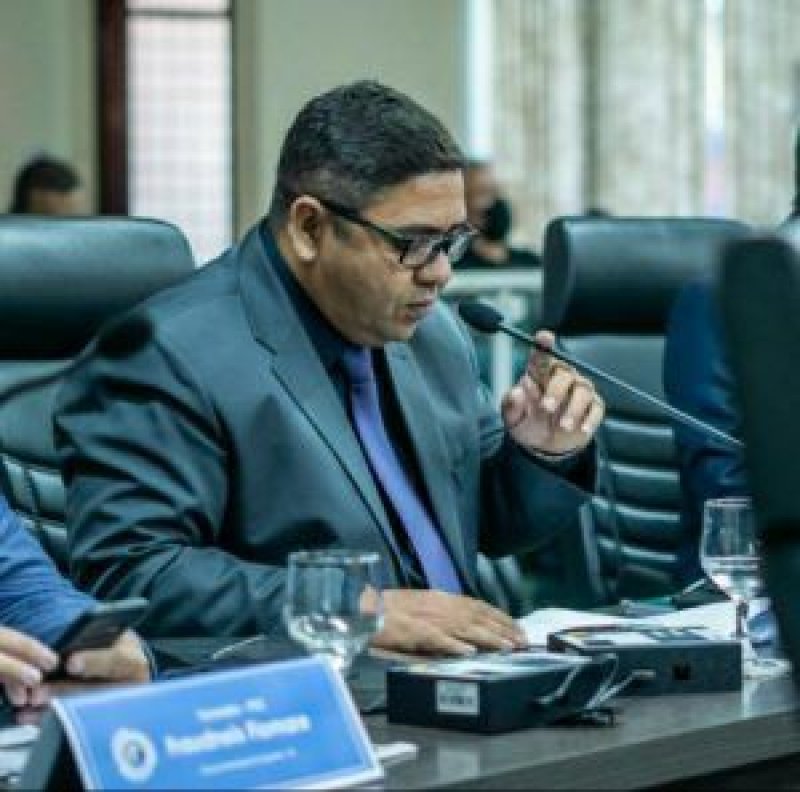 Vereador Flavio Cabanhas cobra construção de cemitério público em AraguaÃna