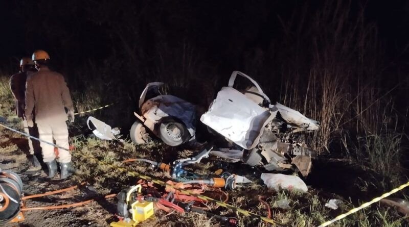 Ex-apresentadora da TV Anhanguera e duas amigas morrem em acidente na BR 153