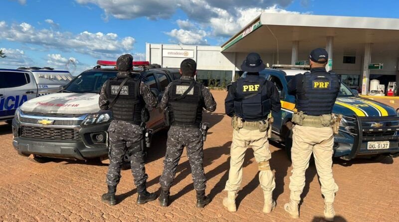 PRF prende assaltante em flagrante e recupera carreta roubada