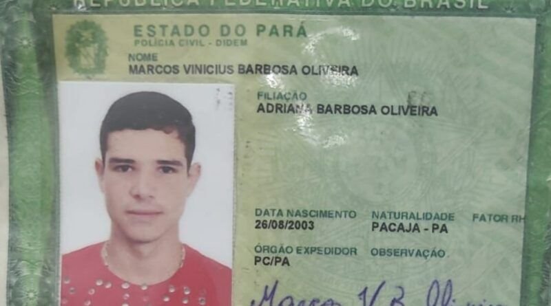 Corpo de jovem é localizado após naufrágio de barco com trilheiros no Rio Tocantins; um homem segue desaparecido