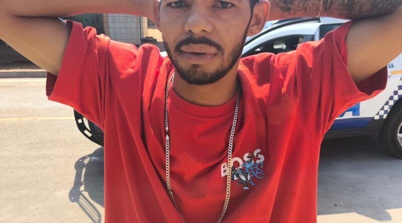 Integrante de facção criminosa é preso em Araguaína com drogas e comprovantes de PIX usados no tráfico, diz PM