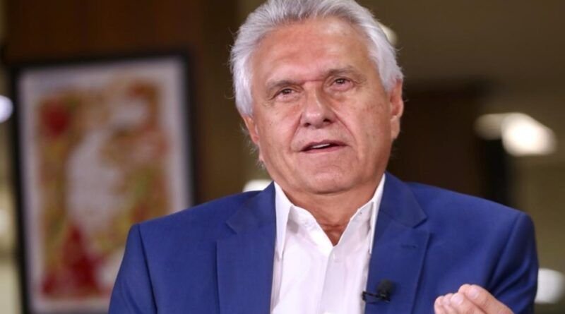 Caiado anuncia detectores de metal nas escolas e vistoria nas mochilas dos alunos em Goiás