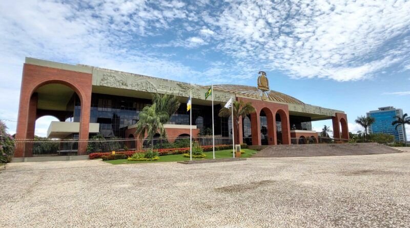 Governo do Tocantins publica decreto que coloca em prática Nova Lei de Licitações
