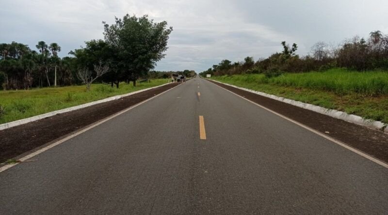 Criança de 10 anos é atropelada e morre na BR-230