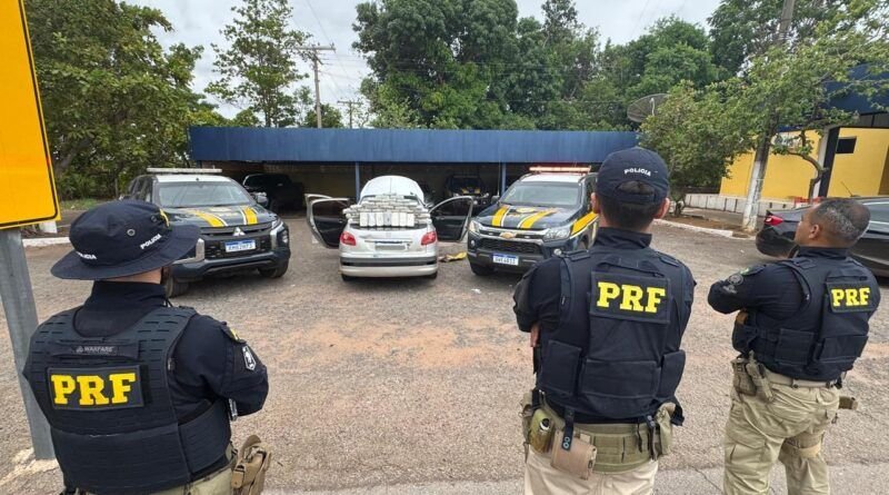 PRF apreende mais de 53 kg de pasta base de cocaÃna em Gurupi