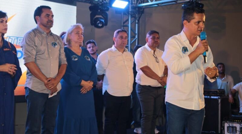 Jorge Frederico e Dra. Ângela levam multidão ao lançamento de aliança