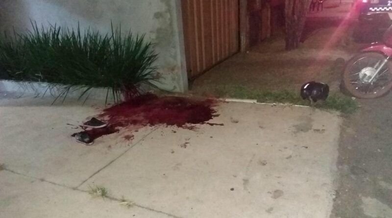 Bandido leva tiro na cara após morador reagir em AraguaÃna