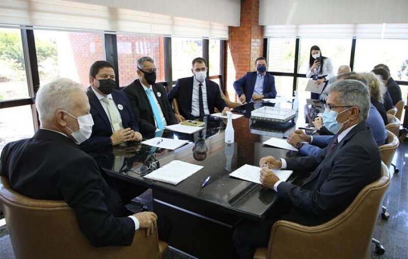 TCE/TO e TJ firmam parceria para reduzir processos no judiciário