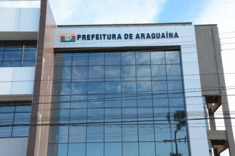 Prefeitura de AraguaÃna reduz expediente no mês de julho