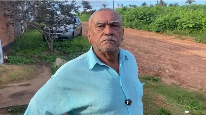 Senhor Onofre Alexandre é morador da rua D e faz apelo: "também somos filhos de Deus"