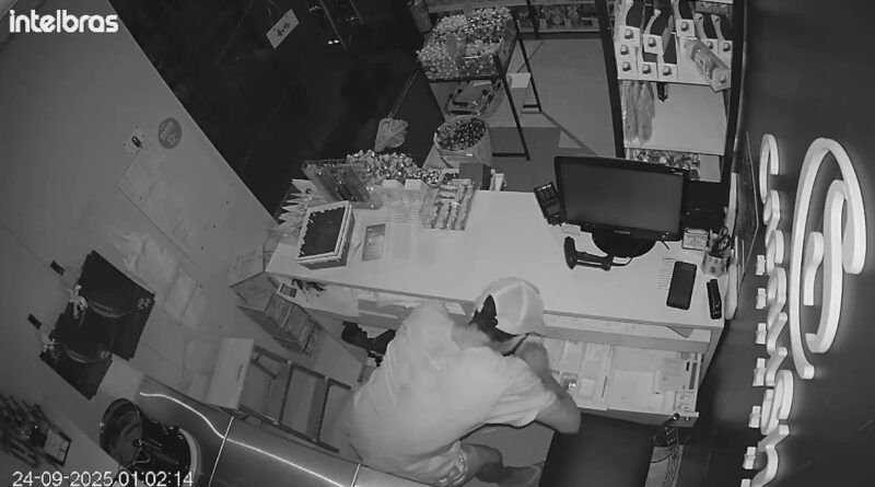 VÍDEO: Ladrão invade loja de chocolates em Araguaína e furta celular e dinheiro na madrugada