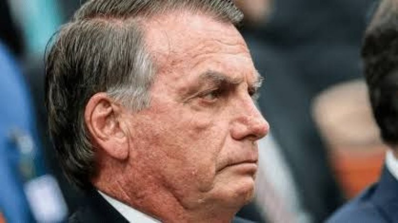 Bolsonaro é condenado a 27 anos de prisão pelo STF em julgamento da trama golpista
