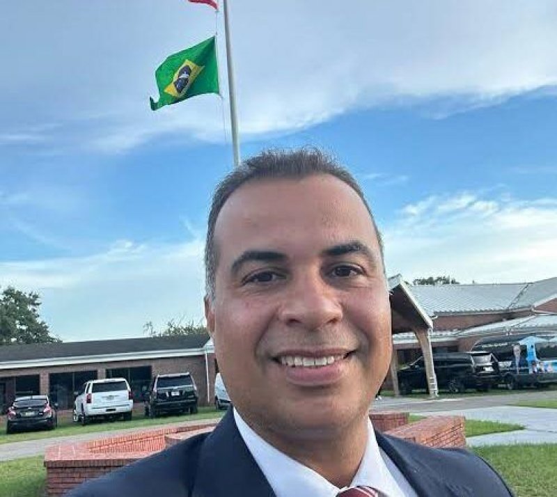 Deputado federal do Tocantins usa verba pública para ir à inauguração de igreja nos EUA