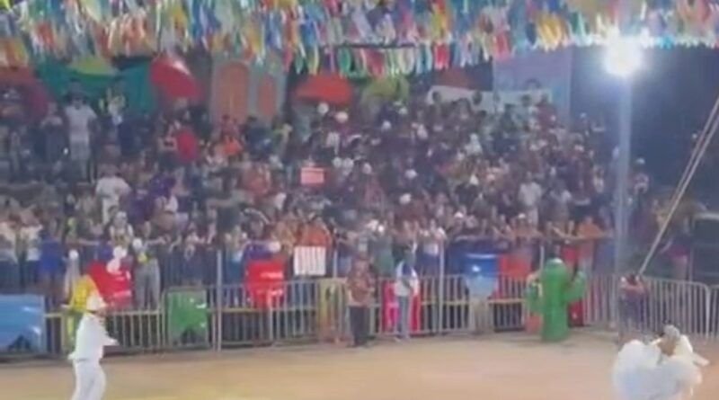 Arquibancada cede durante São João do Cerrado em Araguaína; nove pessoas ficaram feridas