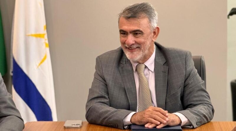 Emenda paga: Amélio Cayres garante R$ 200 mil para microrrevestimento asfáltico do distrito de Macaúba, em Araguatins