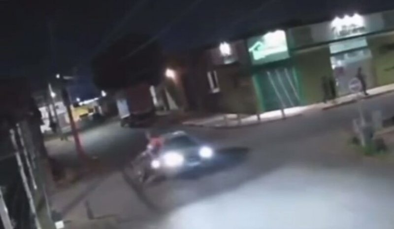 Motociclista sofre múltiplas fraturas após colisão com carro em cruzamento de Araguaína