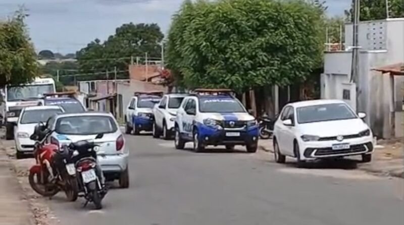VÍDEO: Caçada em Araguaína: PM prende um e persegue dois por tráfico de drogas