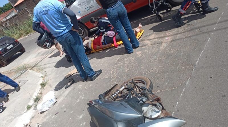 Colisão entre motocicletas deixa feridos no centro de Araguaína
