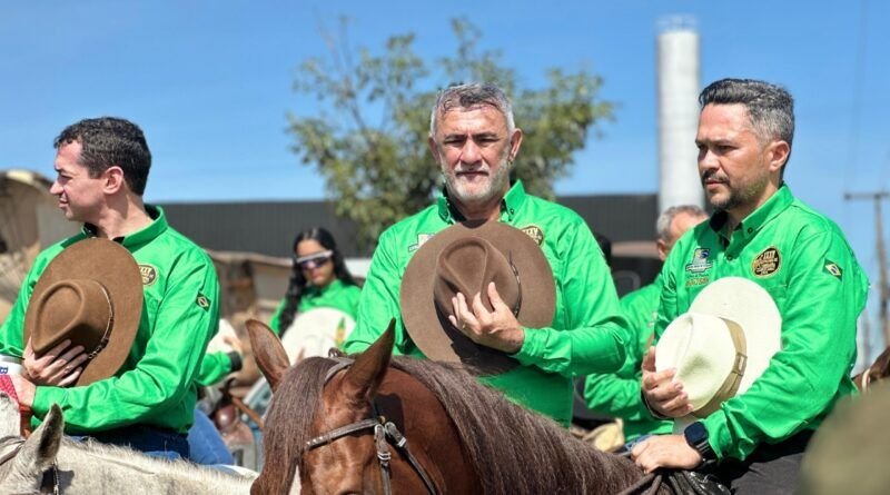Amélio Cayres participa da 35ª Cavalgada de Araguaína e destaca PL que cria Região Metropolitana