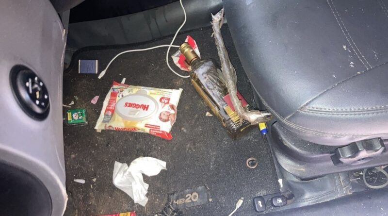 Mulher é indiciada por sete tentativas de homicídio após jogar carro contra distribuidora em Palmas