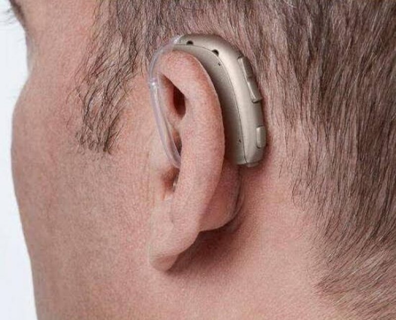 Após um ano de espera, Justiça manda Estado fornecer aparelho auditivo a motorista