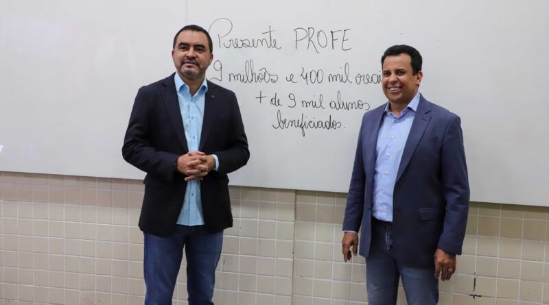 Governador autoriza pagamento de R$ 9,3 milhões do programa Presente, Profe! para estudantes da rede estadual